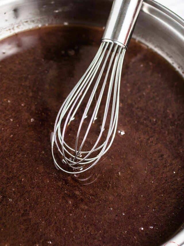 Flavorful Au Jus Dipping Sauce