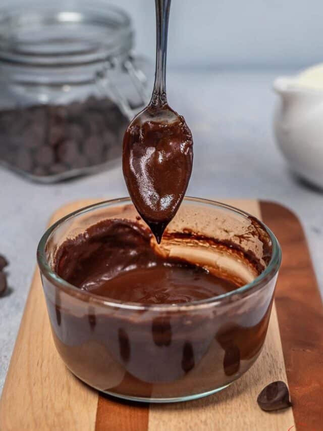 The Easiest Chocolate Sauce - only 2 ingredients!