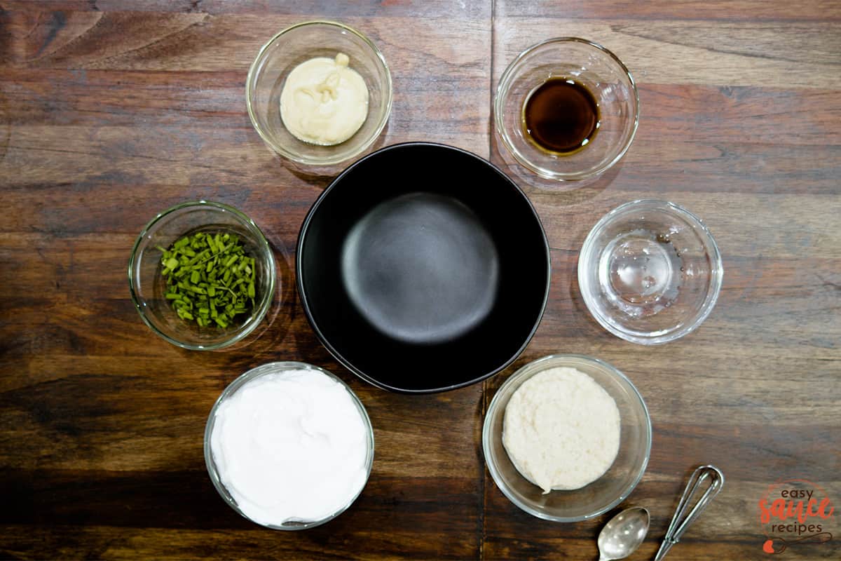 Horseradish sauce ingredients in bowls